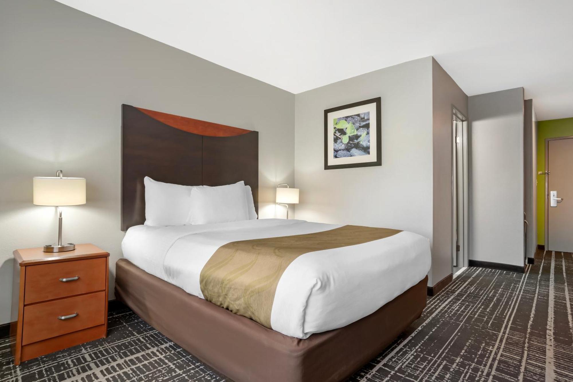 Quality Inn & Suites Birmingham - Highway 280 Kültér fotó