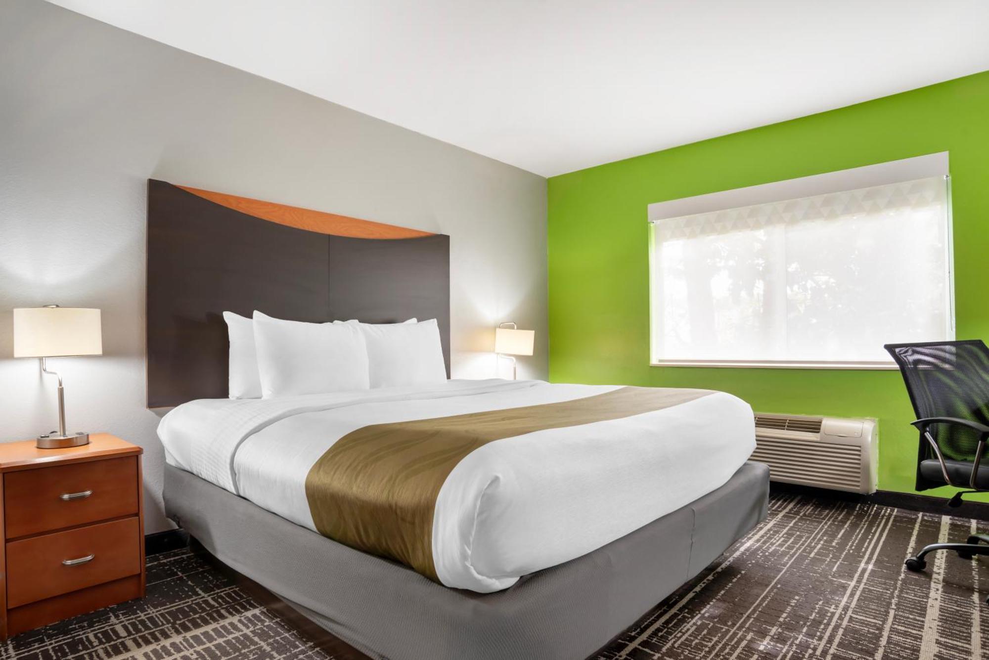 Quality Inn & Suites Birmingham - Highway 280 Kültér fotó